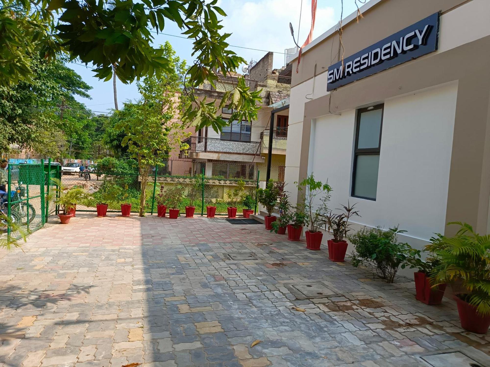 Sm Residency Hotel Bhuvanesvar Kültér fotó
